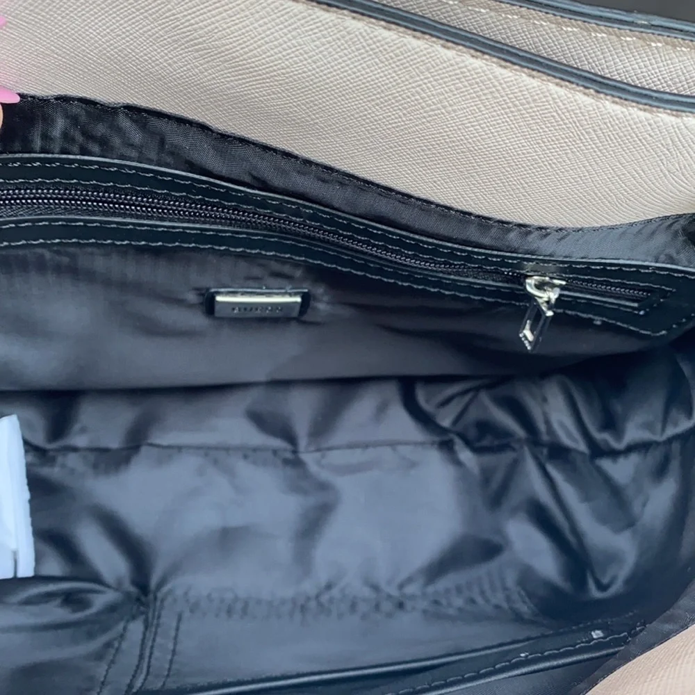 New GUESS Mariacarla Faux-leather Satchel bag